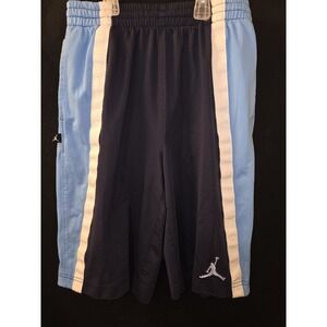 Air Jordan Boys shorts size Large‎ University Blue navy retro